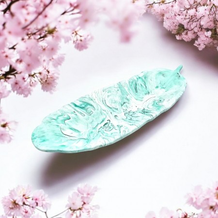 Long Green Leaf