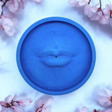 Kiss Me Blue