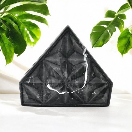 Noir Geo