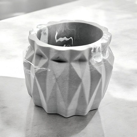 Mr. Grey Pot