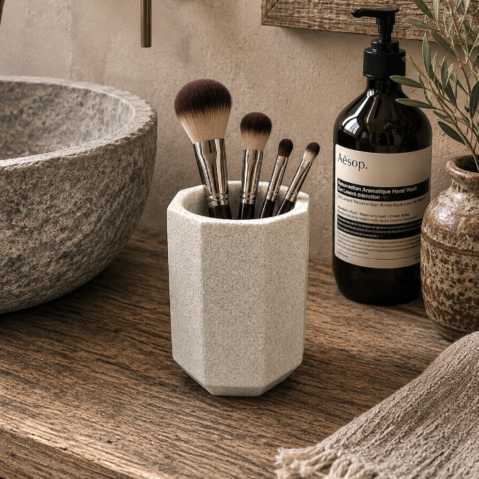 Essential Cup - Håndlaget holder